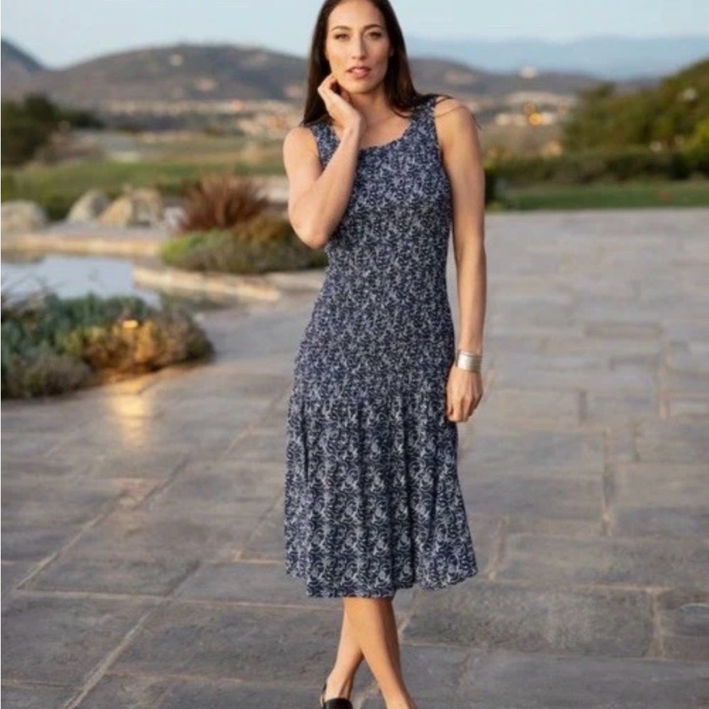 NWT Kira Grace Portofino Dress Blue Vines Smocked Size Large Summer Floral NEW